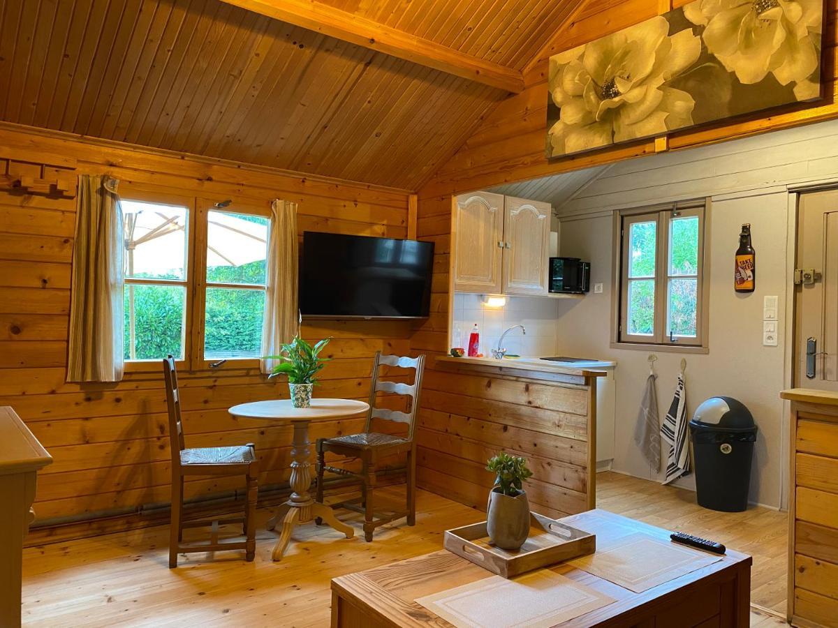 Au Chalet Fleuri Ablon Eksteriør bilde